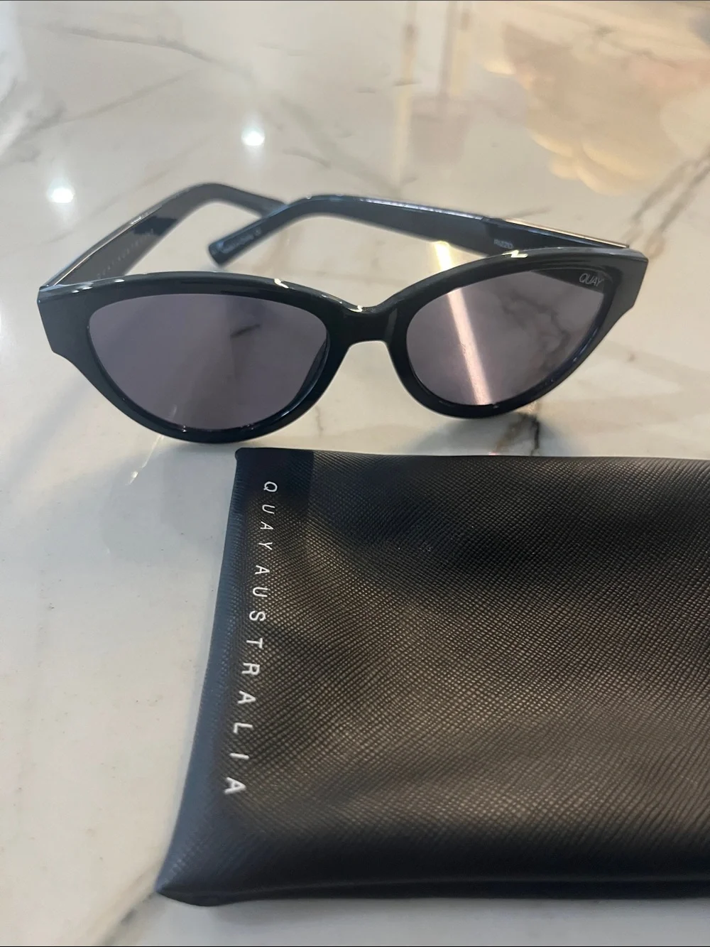 Quay Australia Black Round Sunglasses with Dark Lenses. Rizzo 125 style